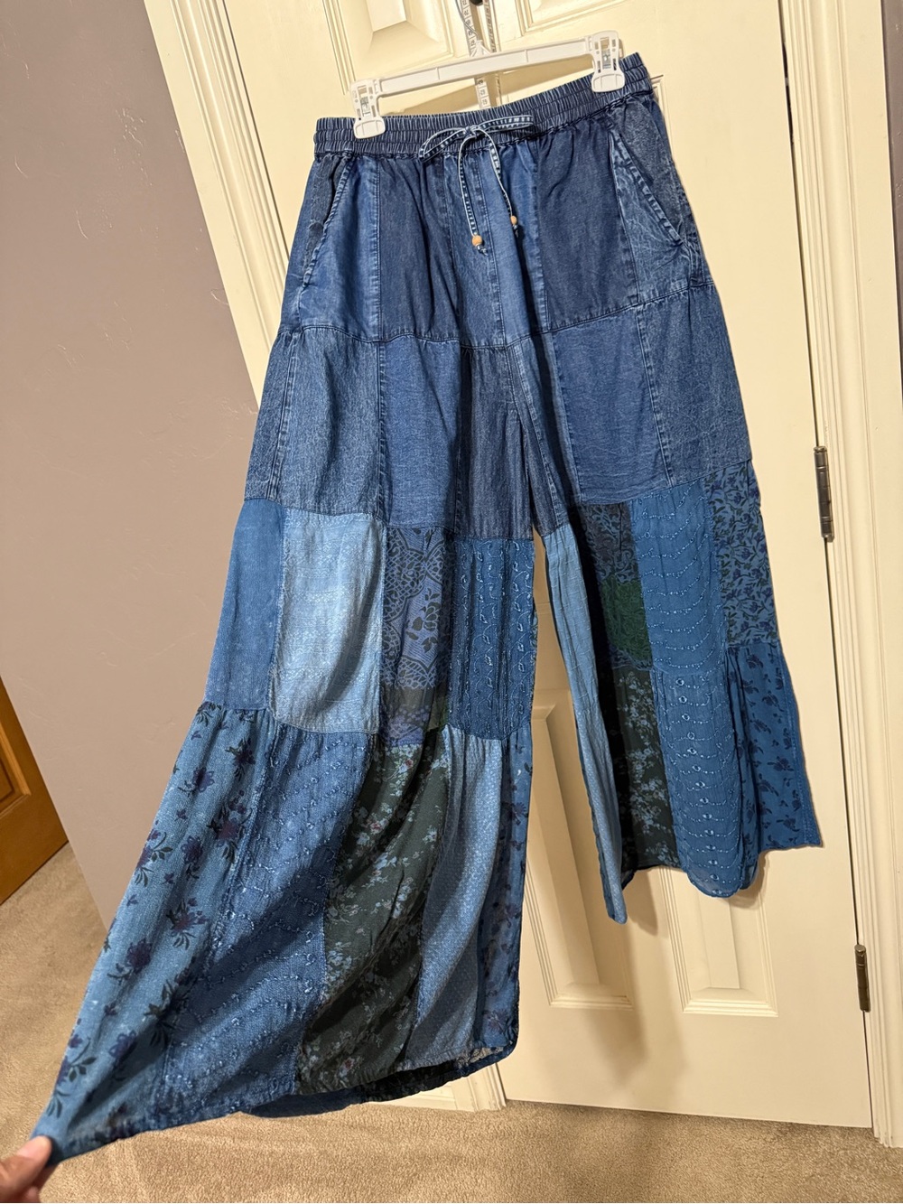 Boho Patchwork Wide-Leg Jeans in Dark Blue